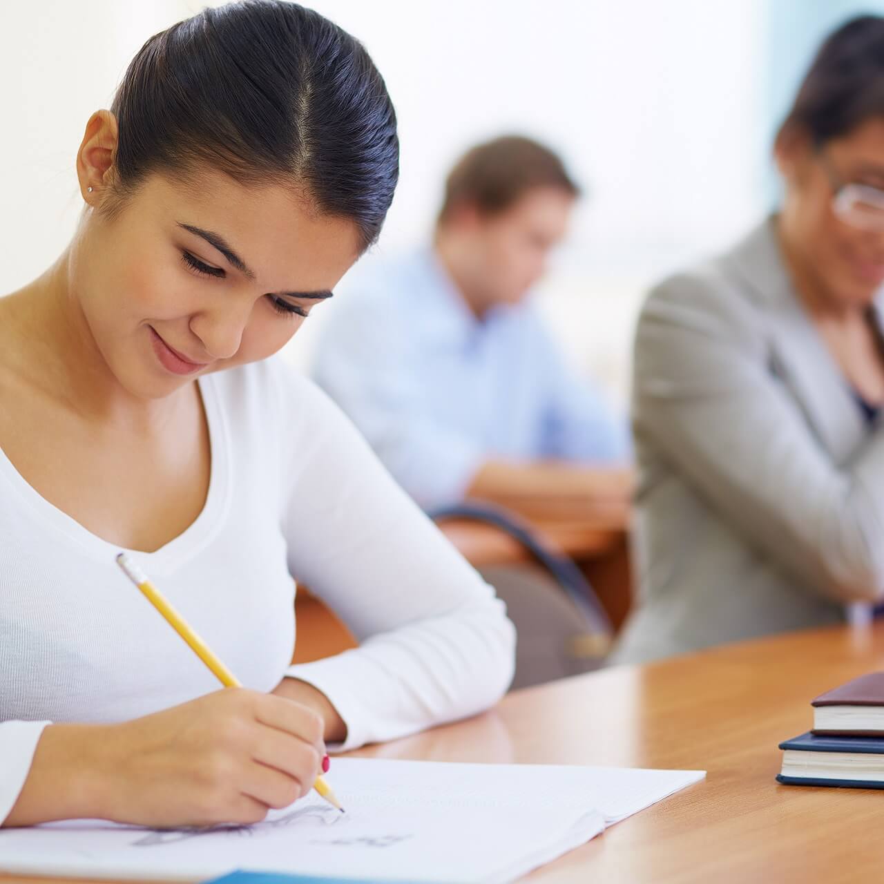 concentrated-student-drawing (1)